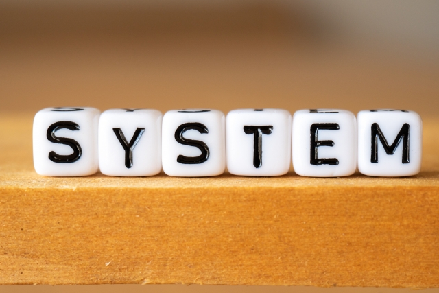 仕組みを表す文字ブロックの画像｜店の問題を構造で考えるイメージ